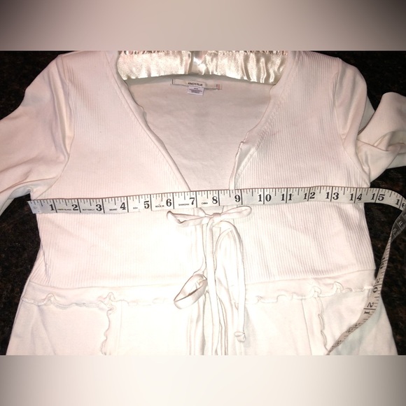 Kimchi Blue Cream tie front top new - Picture 9 of 16